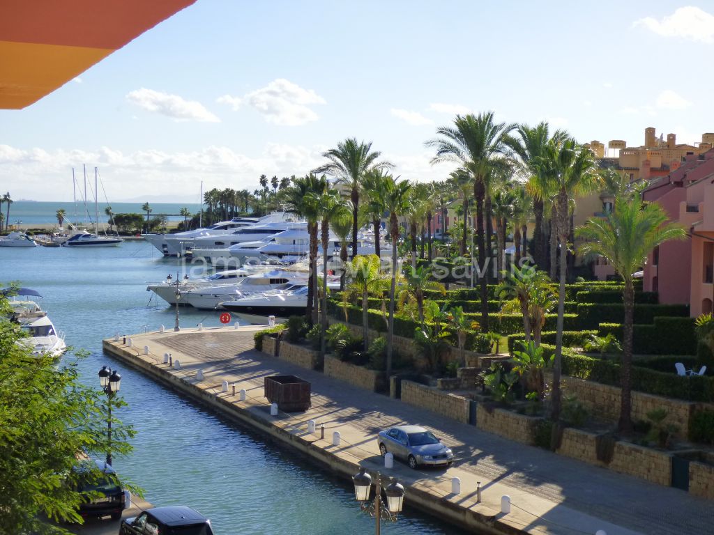 Sotogrande, Quiet 2 bedroom apartment in the Puerto Deportivo de Sotogrande