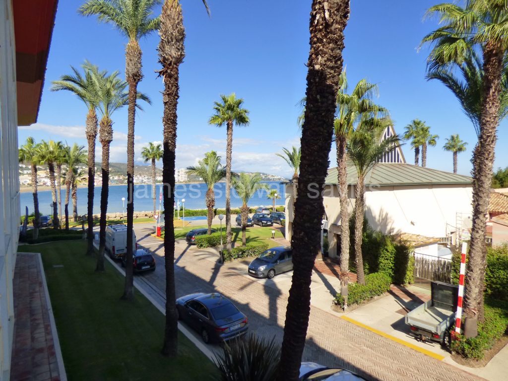 Sotogrande, Great studio apartment next to Torreguadiaro beach