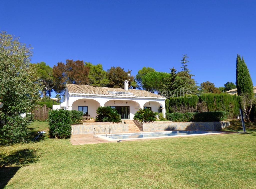 Sotogrande, South facing 2/3 bedroom villa in the Valderrama area of Sotogrande