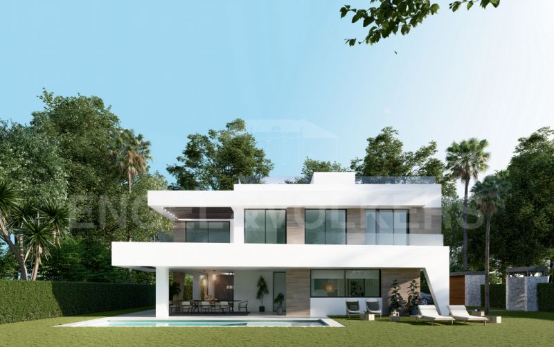 Villa in Elviria