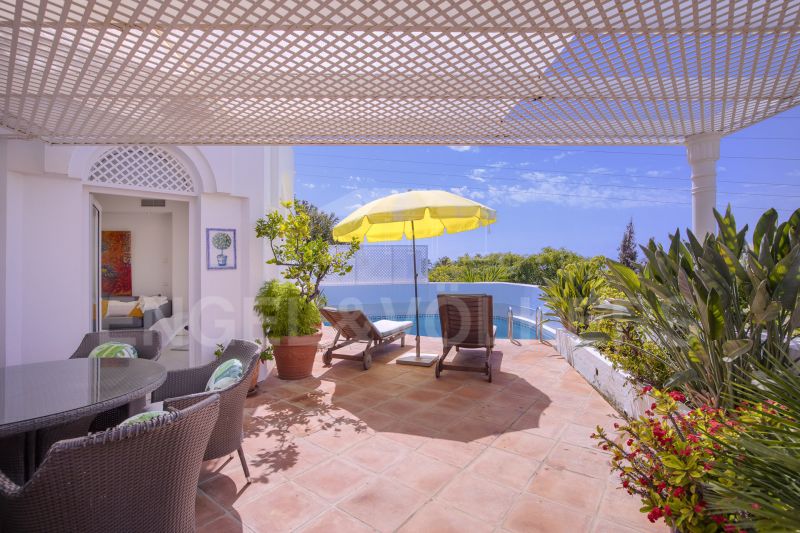 Beautiful apartment with private pool