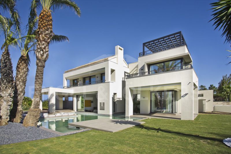 Nouvelle villa de luxe à Casasola/Guadalmina Baja