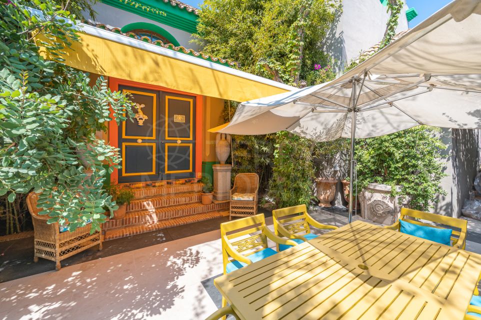 Extraordinary Mediterranean style villa for sale in Las Lomas del Marbella Club, Marbella Golden Mile