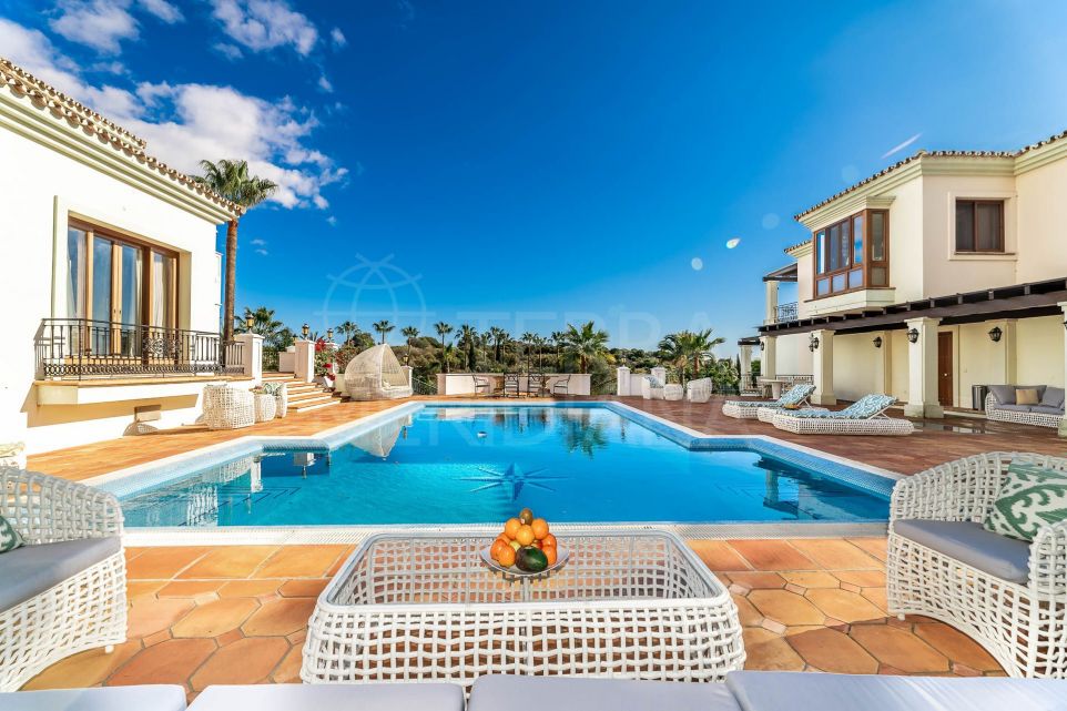 Extraordinaire villa avec maison invités à vendre à Paraiso Alto, Benahavis