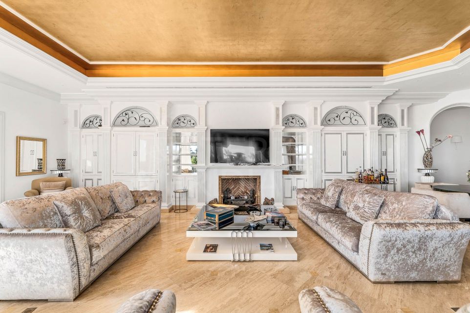 Extraordinaire villa avec maison invités à vendre à Paraiso Alto, Benahavis