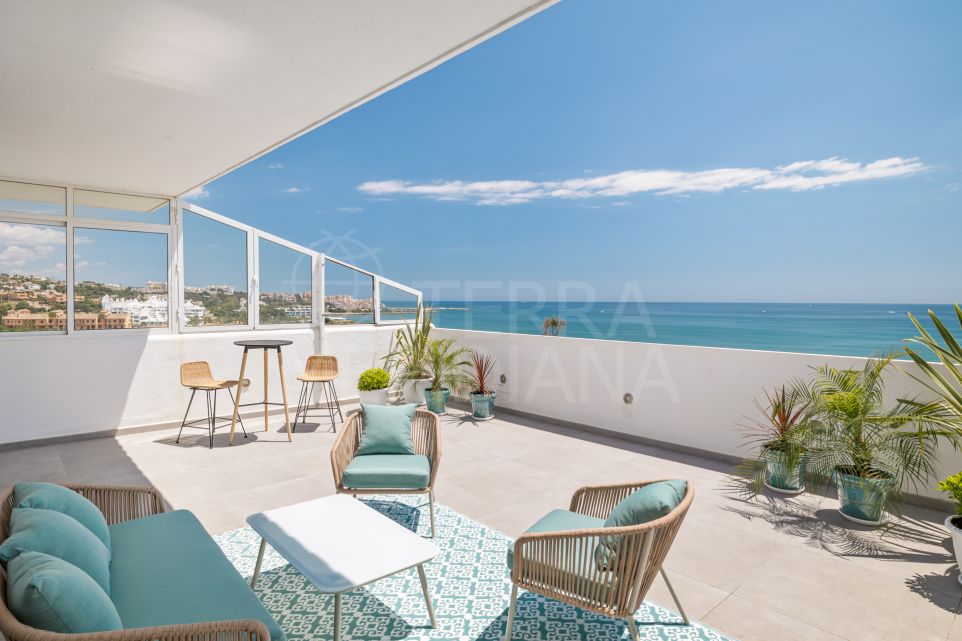 Beachfront duplex penthouse with panoramic sea views for sale close to Estepona Port