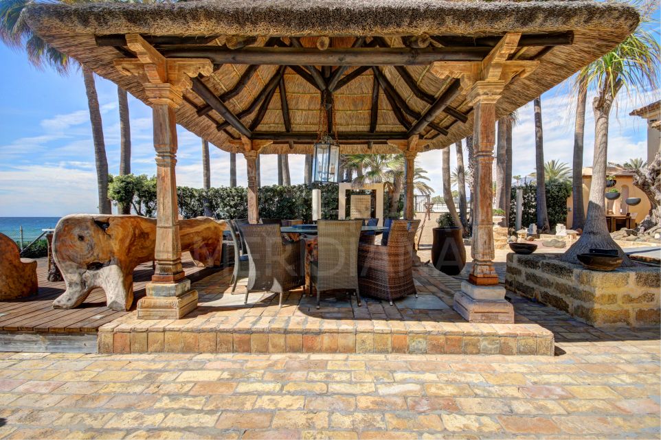 Stunning front line villa for sale in Los Monteros, Marbella