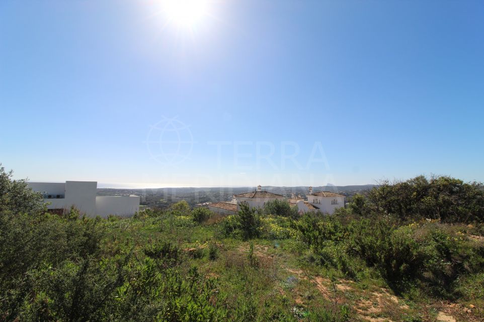 Plot with project for sale in La Reserva de Sotogrande, with sea views