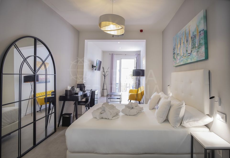 Hôtel-boutique de prestige de 11 chambres à vendre dans la vieille ville d’Estepona