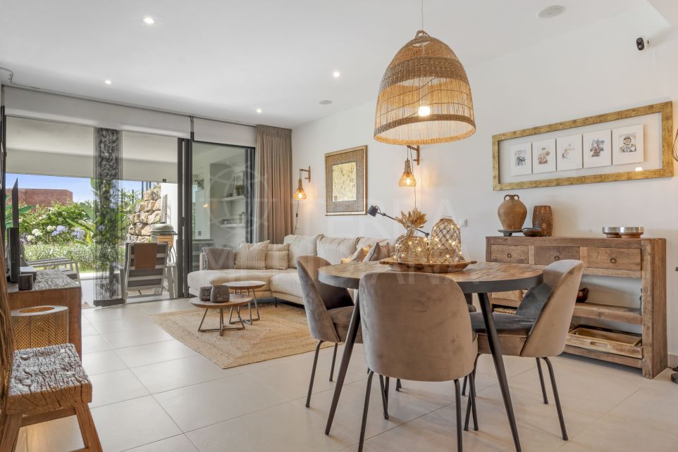 Bijou contemporain en rez-de-chaussée à Mirador del Golf, Estepona
