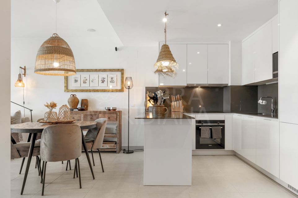 Bijou contemporain en rez-de-chaussée à Mirador del Golf, Estepona