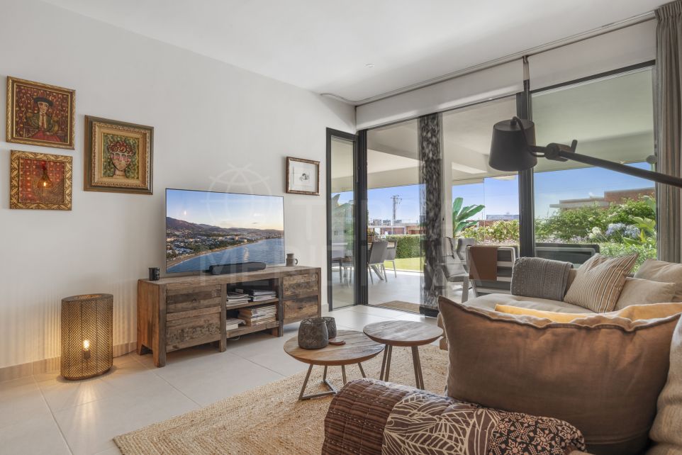 Bijou contemporain en rez-de-chaussée à Mirador del Golf, Estepona