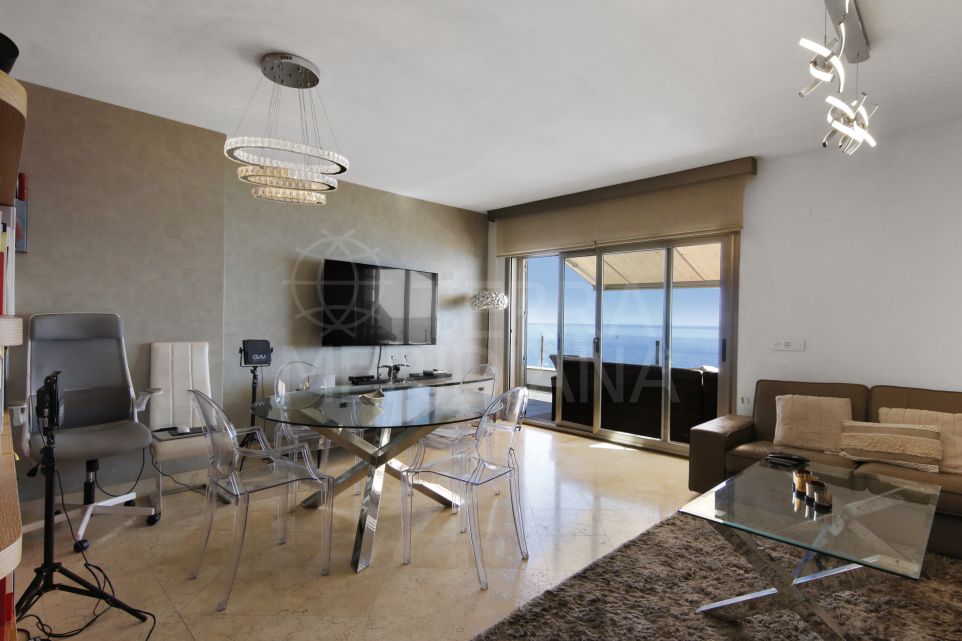 3 bedrooms Spacious Duplex Penthouse with Panoramic Sea Views in Estepona Centre