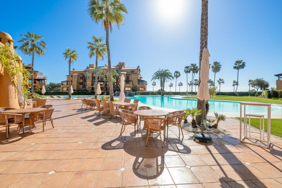 Magnifique appartement de 2 chambres avec vue partielle sur la mer à vendre dans la Nouvelle Mille d'Or d'Estepona