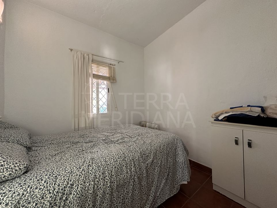 Opportunity to refurbish an old town townhouse with a large patio and excellent potential