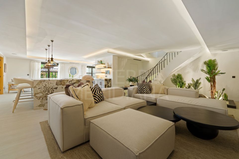 5 Level Luxury Villa For Sale in Nueva Andalucía, Marbella