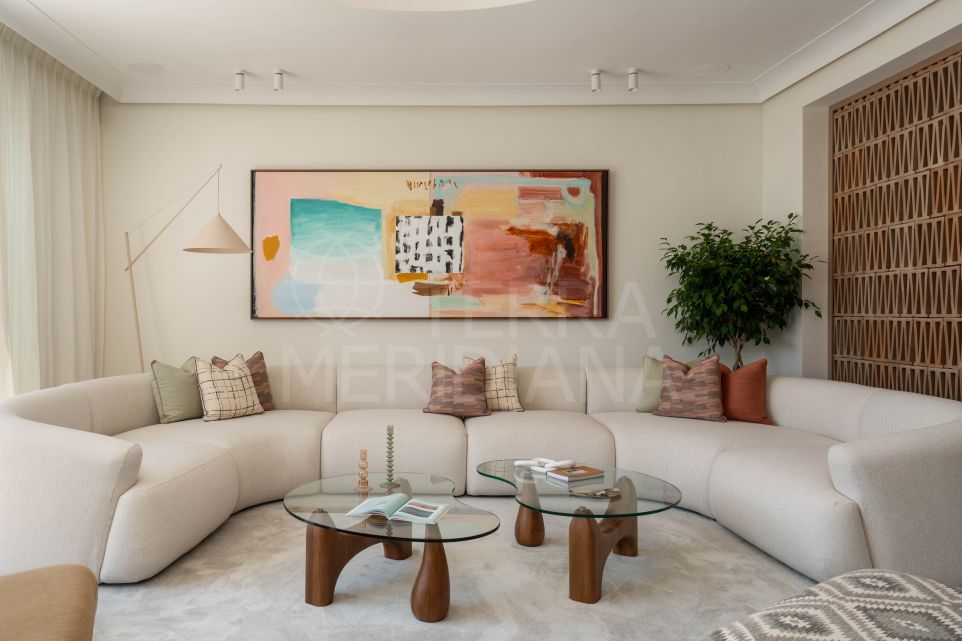 Exceptionnelle maison mitoyenne dans le prestigieux Oasis Club, sur la Golden Mile de Marbella