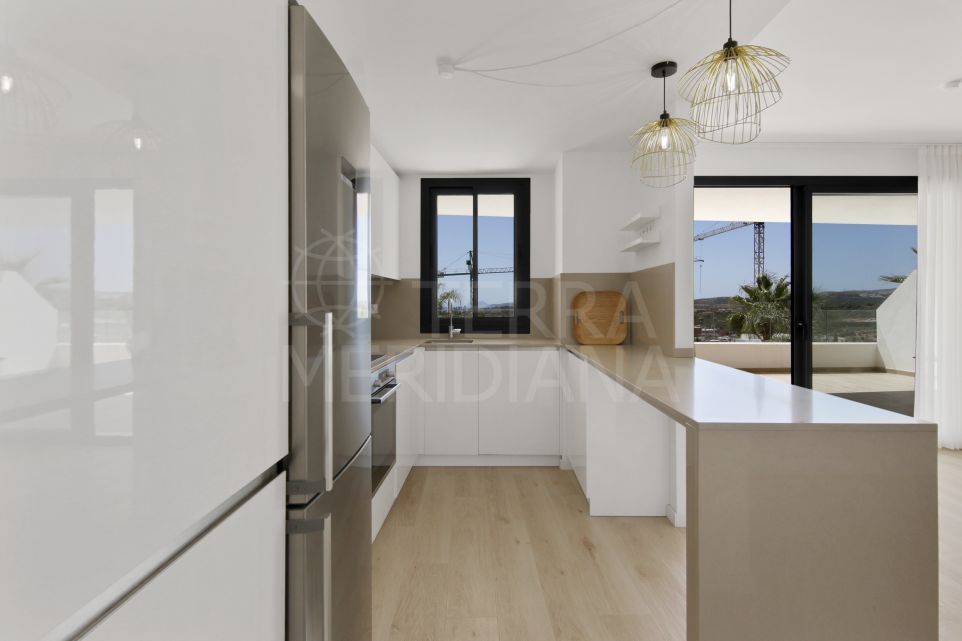 Appartement moderne avec vue panoramique sur la mer à La Gaspara, Estepona Ouest