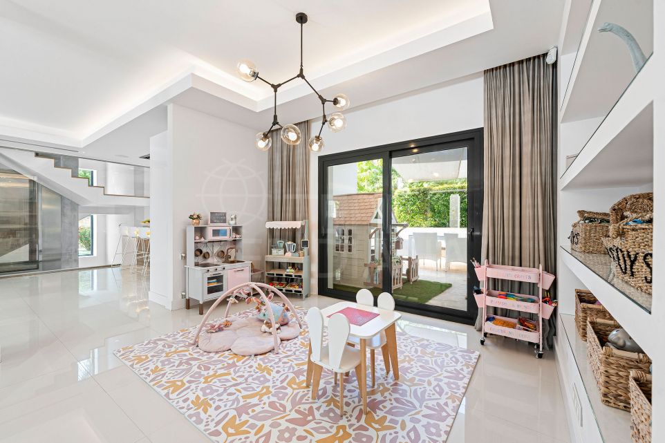 Modern Family Villa in Prestigious La Quinta, Benahavís