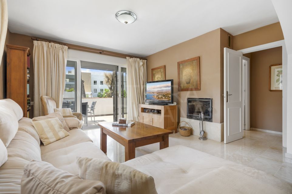 Appartement élégant au rez-de-chaussée à Nueva Andalucía, à deux pas de Puerto Banús