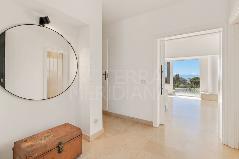 Modern Sea View Villa in Prime Seghers Location Just 300m from the Beach