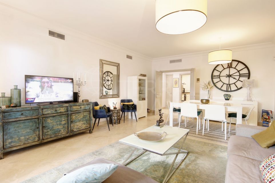 Appartement de 3 chambres à vendre à Finca Cortesin, Casares, avec terrasse et jardin privé.