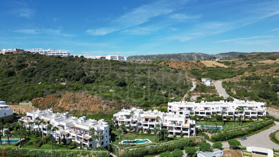 Appartement de 3 chambres à vendre à Finca Cortesin, Casares, avec terrasse et jardin privé.