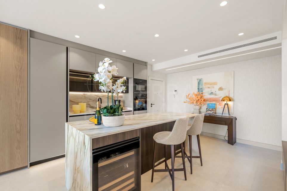 Appartement exceptionnel de trois chambres en bord de mer à Bahía del Velerín