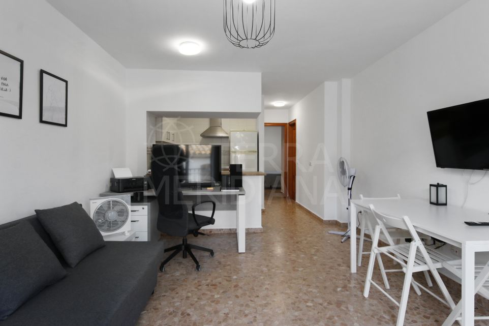 Encantador apartamento de 2 dormitorios en venta en el corazón del casco antiguo de Estepona