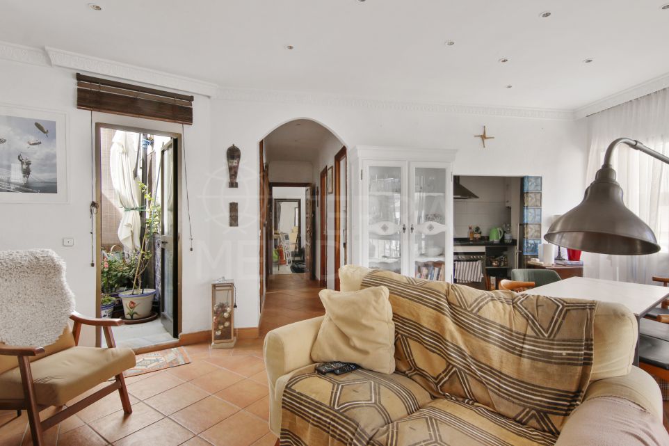 Corner Property with Customization Possibilities in Estepona Old Town
