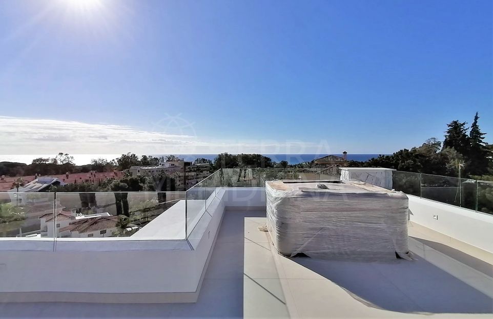 Modern 5-Bedroom Villa for Sale in Carib Playa, Marbella