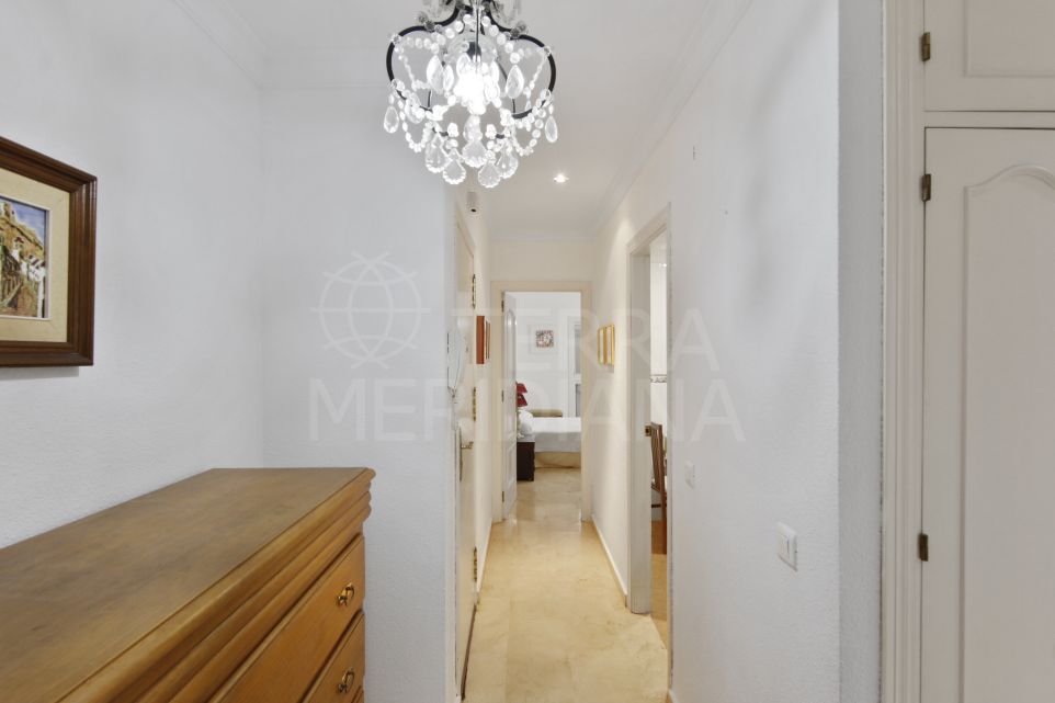 2 bedroom apartment for sale in Estepona Center