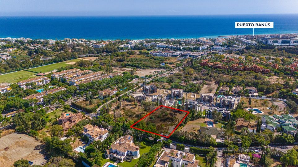 Grand terrain exclusif à vendre à Atalaya de Río Verde, Nueva Andalucía