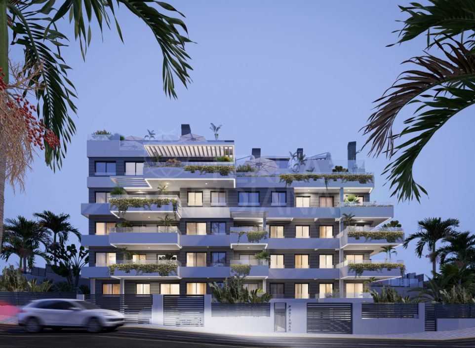 Modern off-plan 3-bedroom duplex apartment with stunning terrace and jacuzzi in the heart of Estepona