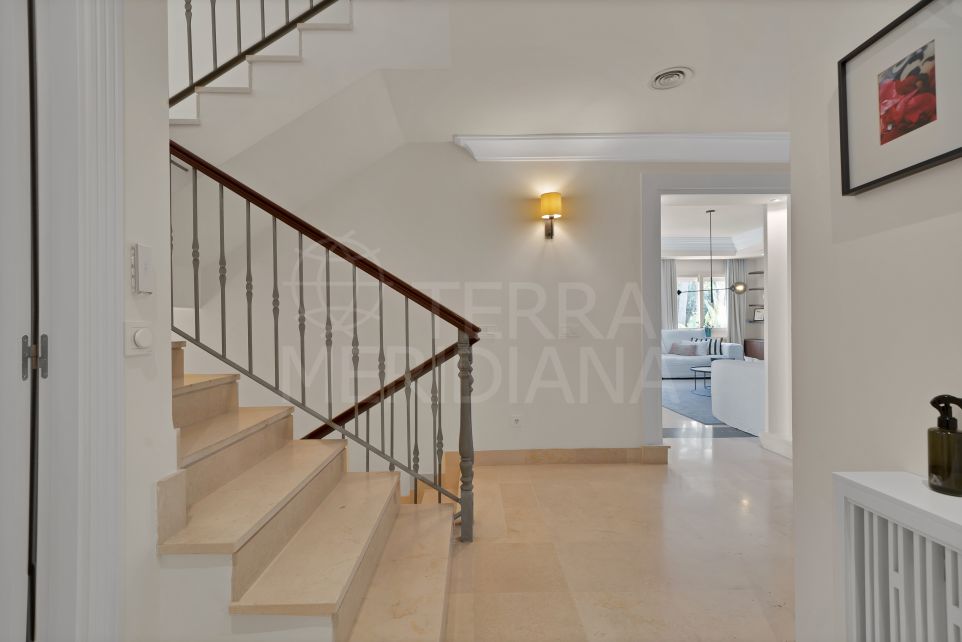 Refined Coastal Living: Luxury 7-Bedroom Villa Steps from the Beach in Lorea Playa