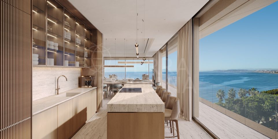 Apartamento icónico de tres dormitorios con vida de cinco estrellas en Estepona