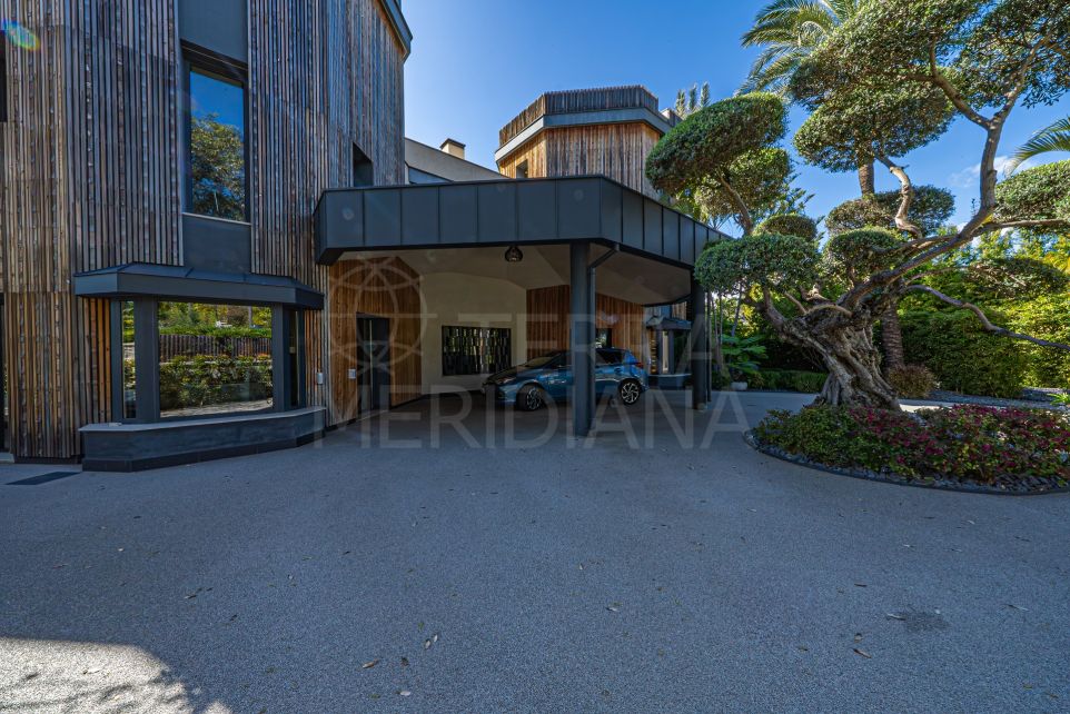 Architectural Icon in Guadalmina Baja – A Bold Fusion of Luxury, Light, and Lifestyle
