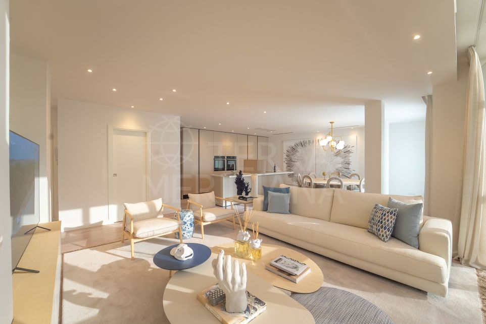 Extensively renovated beachfront apartment with postcard-perfect views for sale in Estepona Centre