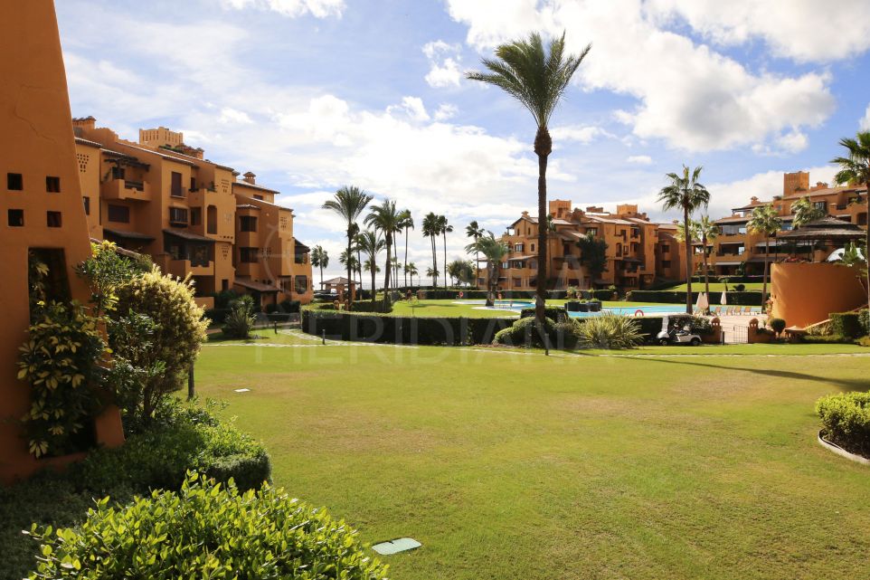 Apartamento en planta baja para alquiler turistico en Los Granados del Mar Estepona.