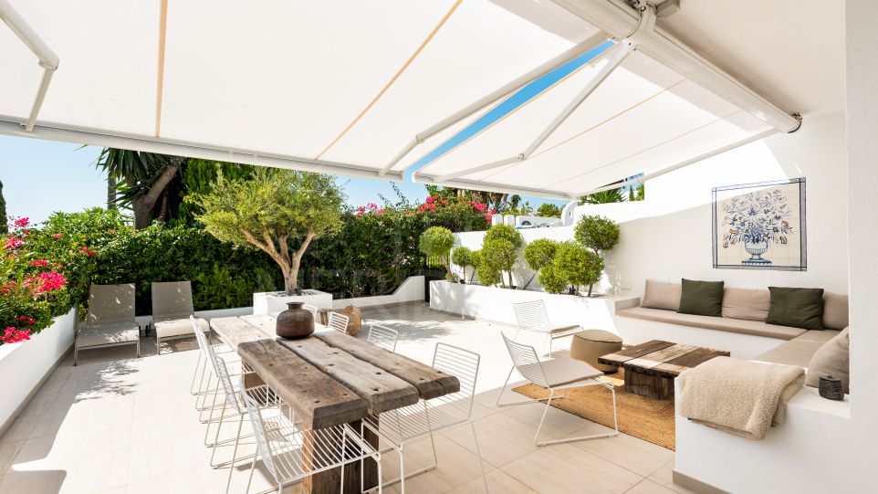 Maison de Ville à vendre à La Colina, Nueva Andalucia