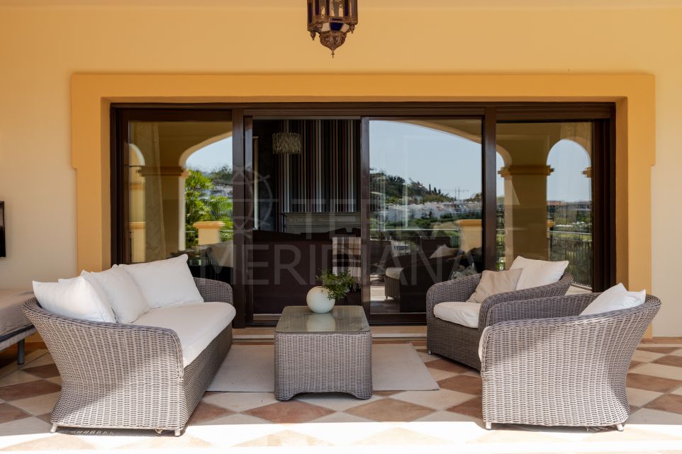 Impressive 5 bedroom luxury villa with enviable views for sale in Vega del Colorado, Benahavis