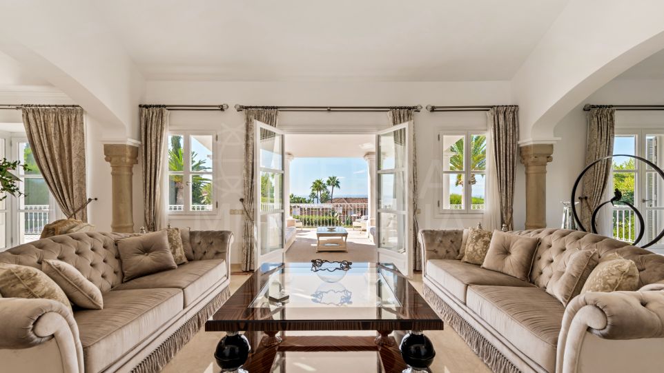 Casa Adina - Incroyable villa conçue par César de Leyva à vendre à Sierra Blanca, Marbella, avec d'excellentes vues sur la mer