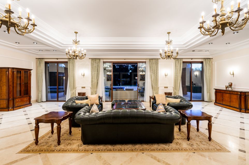 Grand villa of unrivalled elegance and splendour for sale in Guadalmina Baja, San Pedro de Alcantara