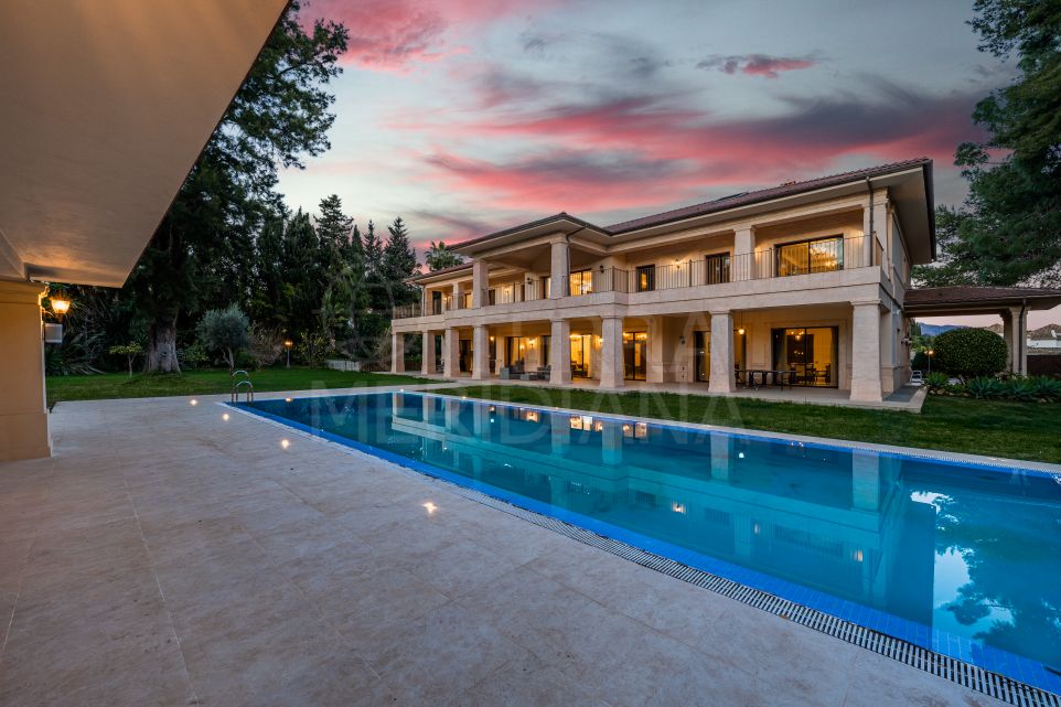 Grand villa of unrivalled elegance and splendour for sale in Guadalmina Baja, San Pedro de Alcantara