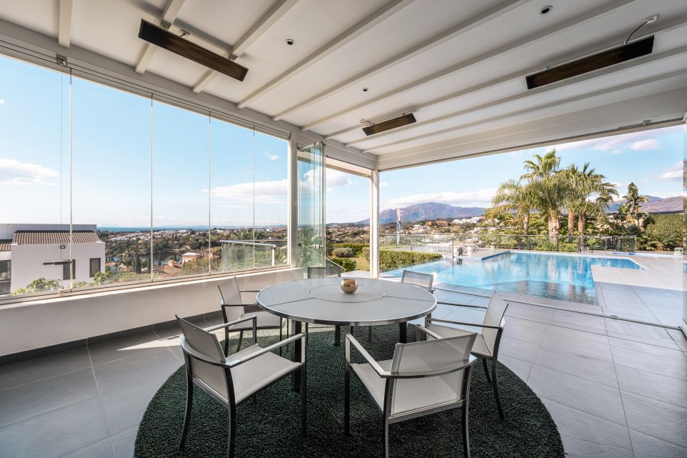 Remarkable villa with sweeping mountain and sea views for sale in Los Flamingos Golf, Benahavis