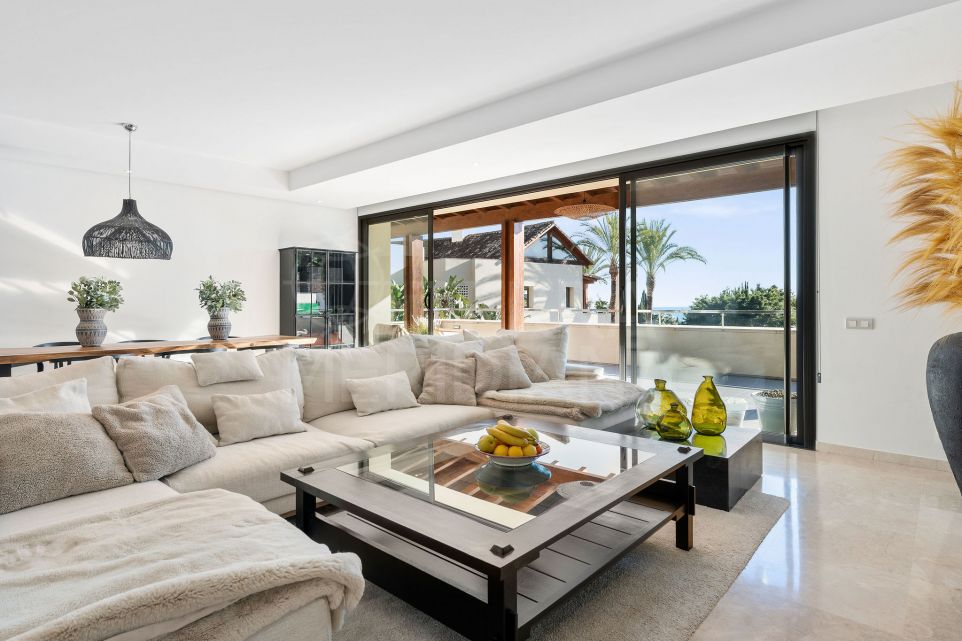 Elegant Sierra Blanca Retreat: Spacious 3-Bedroom Apartment for Sale in Imara, Marbella Golden Mile