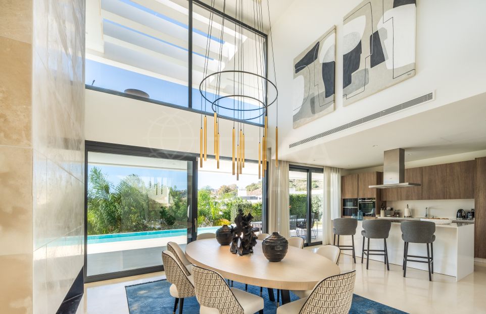 Stunning Golf Valley 6-Bedroom Villa for Sale in Haza del Conde, Nueva Andalucia, Marbella