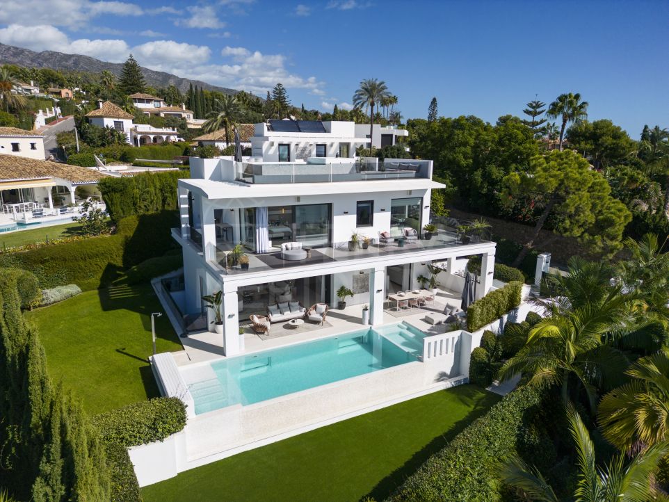 Villa familiale sophistiquée avec des équipements exceptionnels à vendre à Nagüeles, Marbella Golden Mile