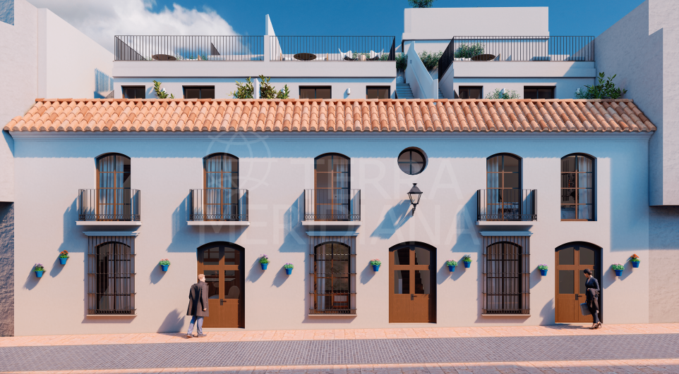 Nouvelle maison de ville andalouse de 2 chambres avec terrasse sur le toit à vendre dans la vieille ville d’Estepona