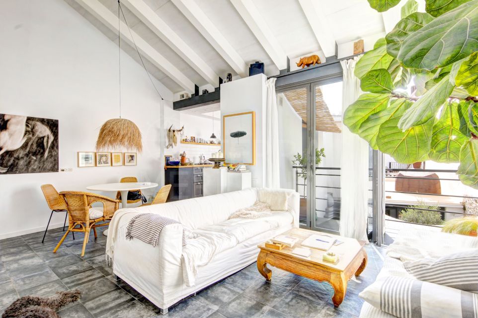 Maison de ville totalement réformée avec grand patio à vendre au cœur de la vieille ville d’Estepona